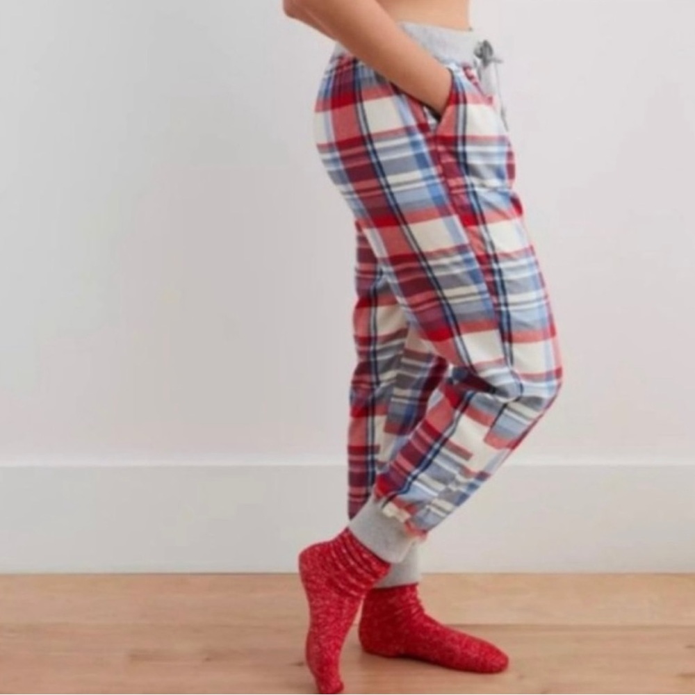 Aerie Jogger Plaid Flannel Pajama Pants - Picture 2 of 11
